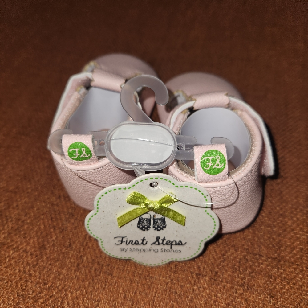 First Steps 6-9M shoes - Picture 2 of 4